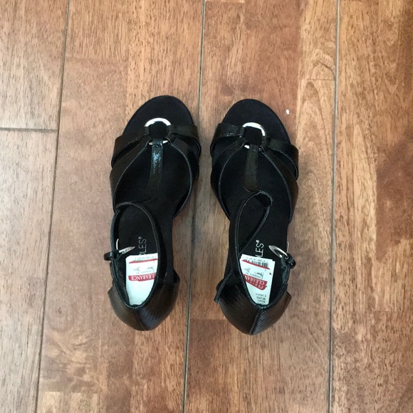 AEROSOLES Shoes - Black Wedges